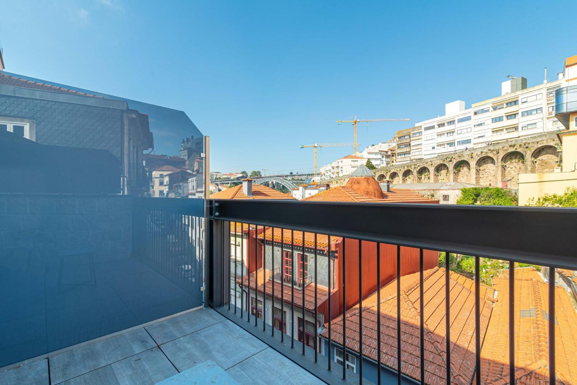 Dom Luis Flats Apartment บีลาโนวาเดกายา ภายนอก รูปภาพ
