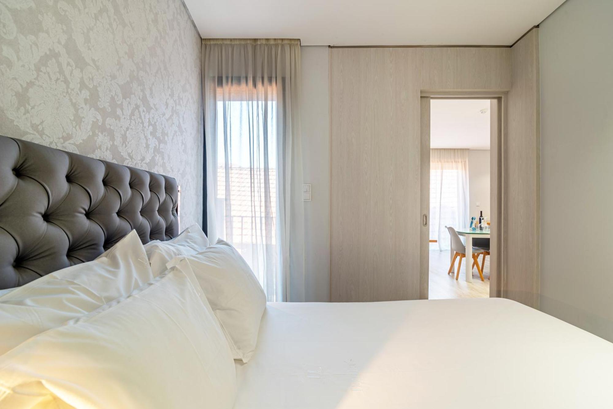 Dom Luis Flats Apartment บีลาโนวาเดกายา ภายนอก รูปภาพ