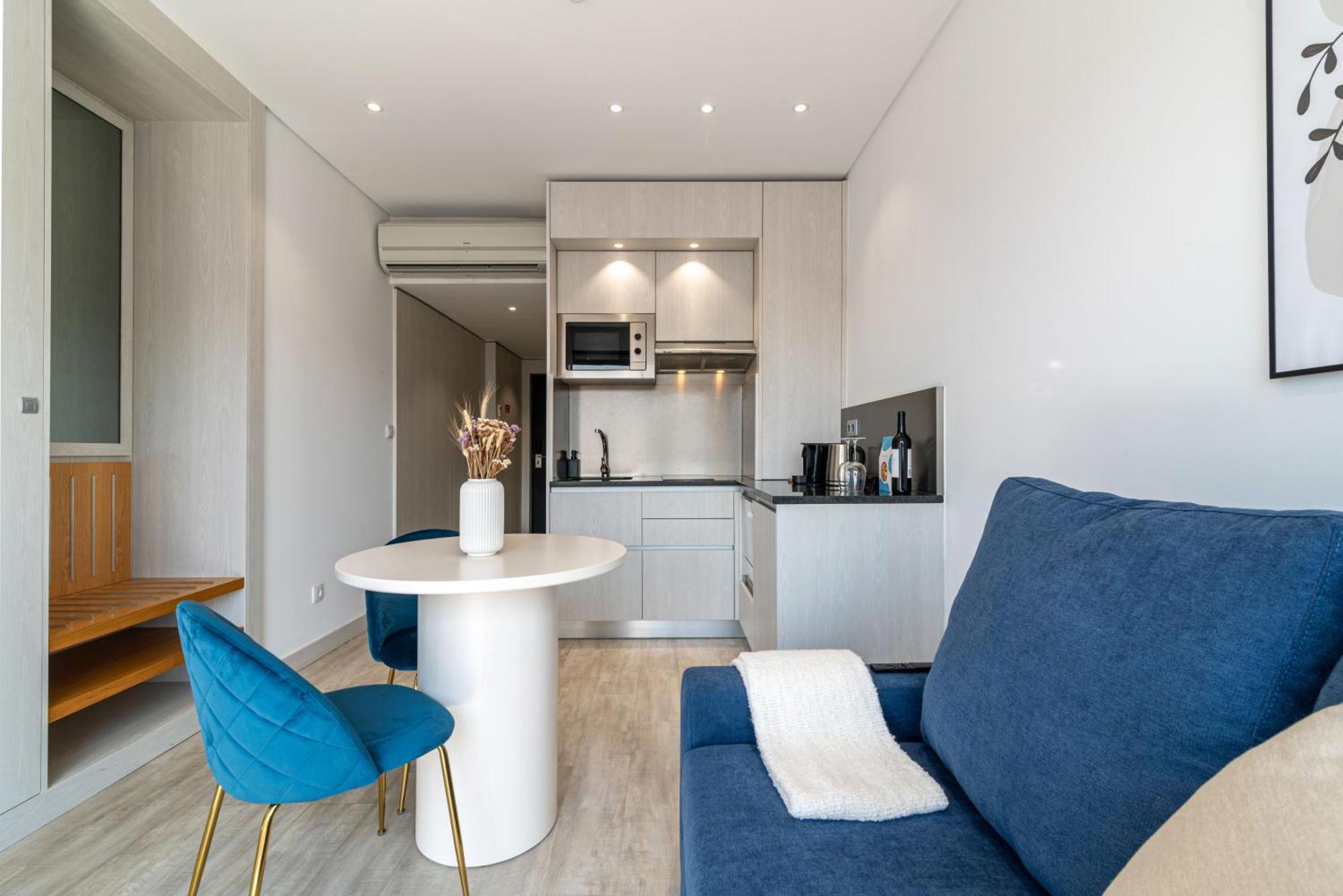 Dom Luis Flats Apartment บีลาโนวาเดกายา ภายนอก รูปภาพ