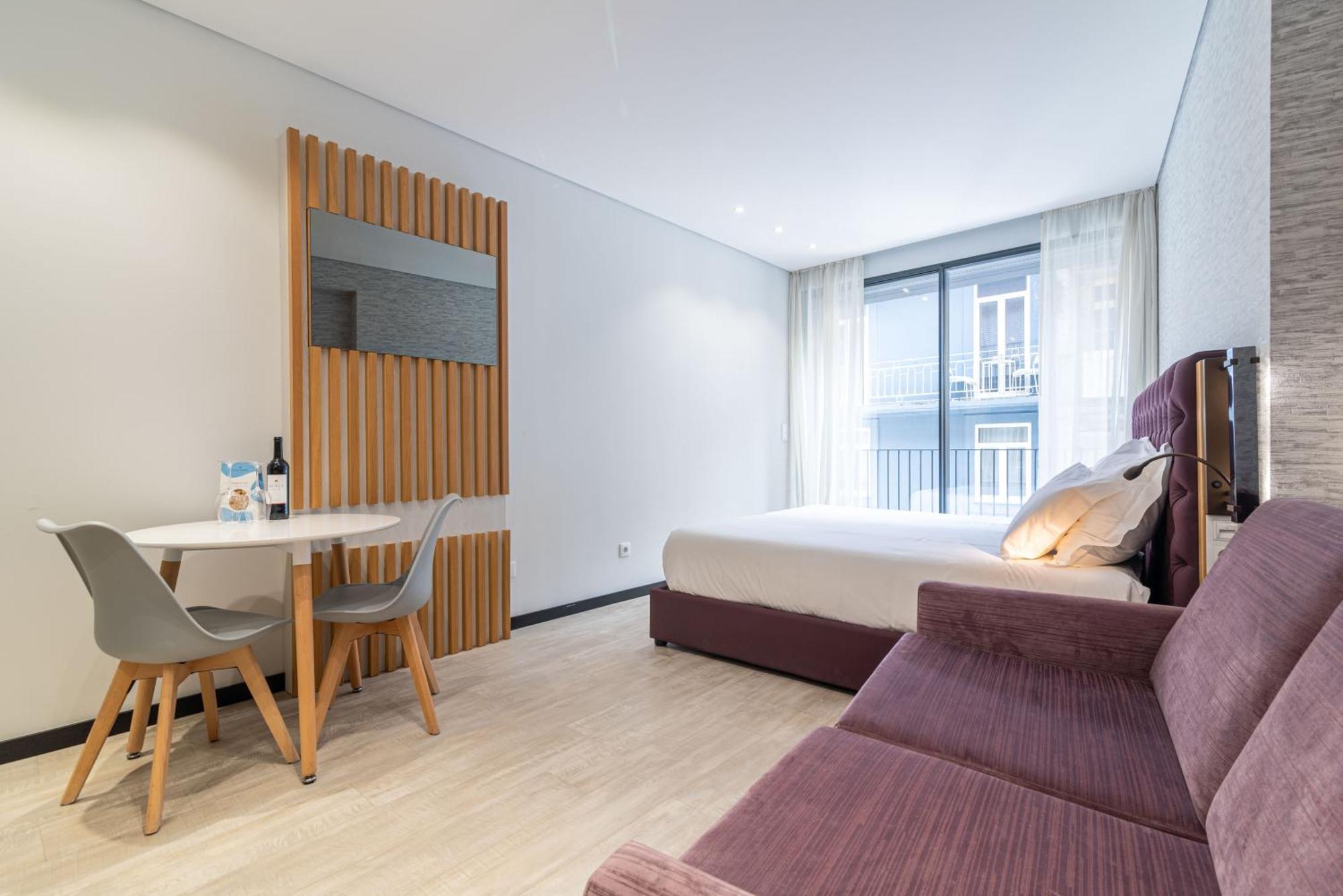 Dom Luis Flats Apartment บีลาโนวาเดกายา ภายนอก รูปภาพ
