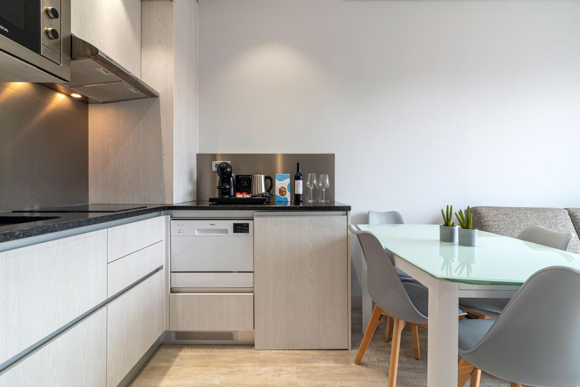 Dom Luis Flats Apartment บีลาโนวาเดกายา ภายนอก รูปภาพ