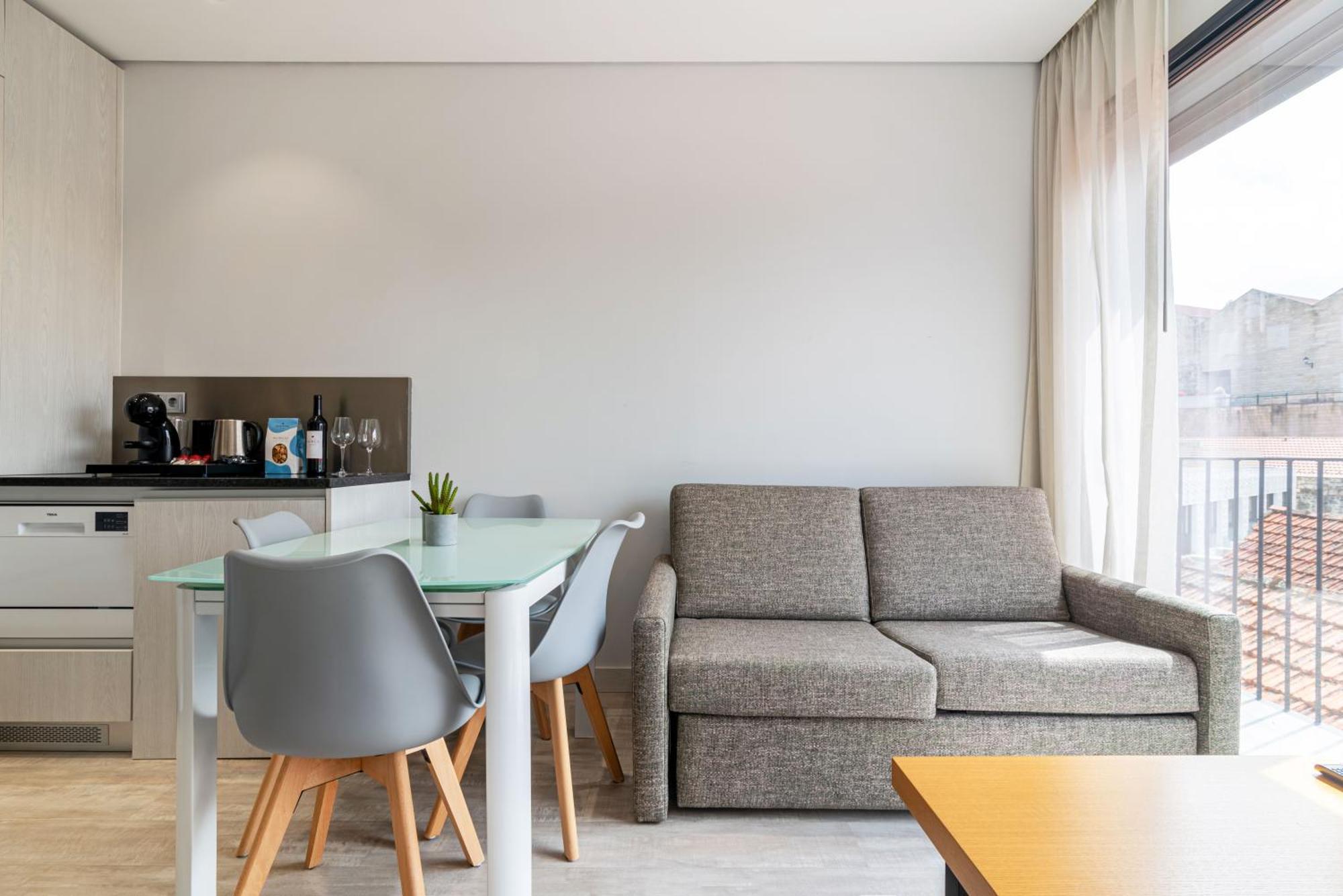 Dom Luis Flats Apartment บีลาโนวาเดกายา ภายนอก รูปภาพ