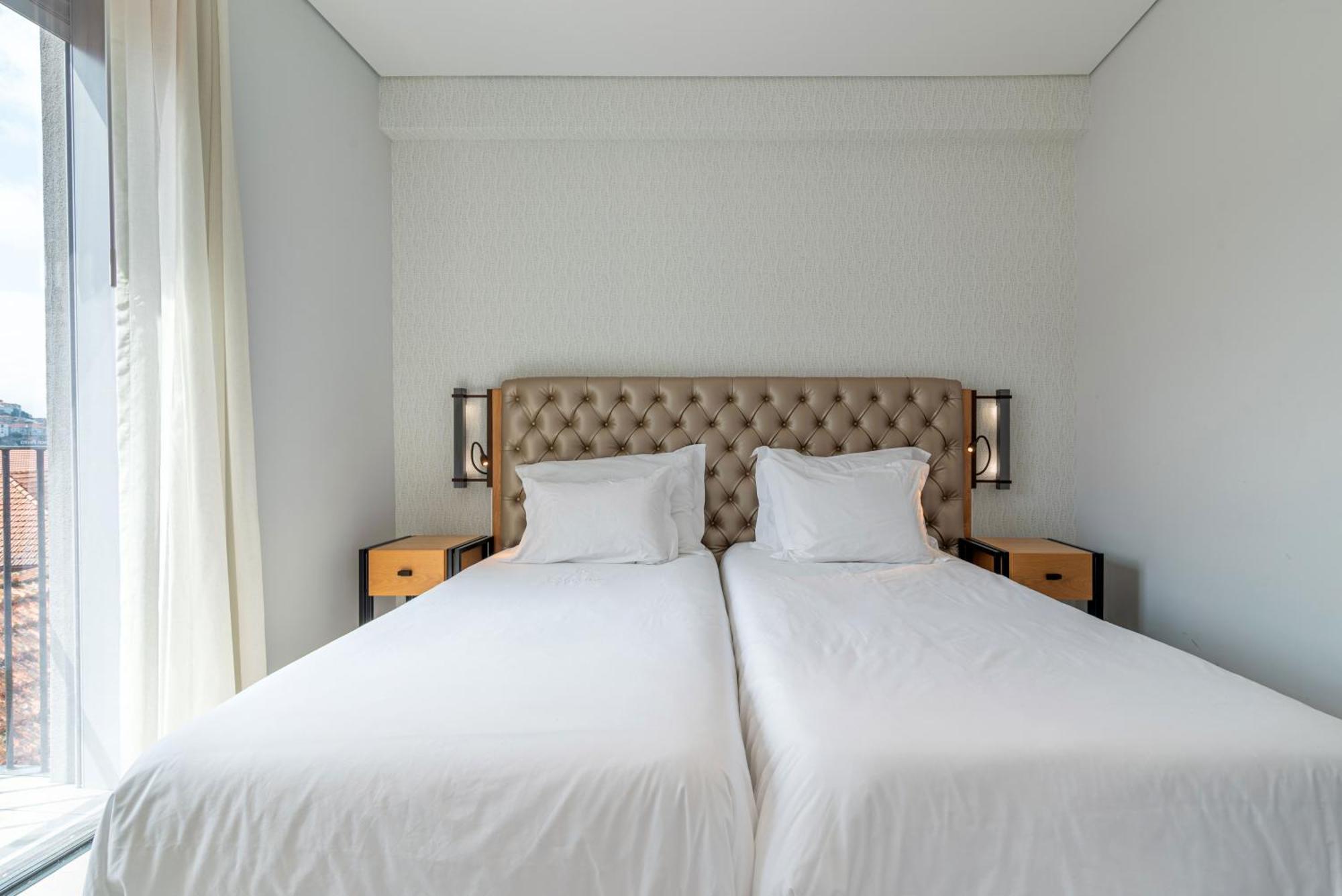 Dom Luis Flats Apartment บีลาโนวาเดกายา ภายนอก รูปภาพ