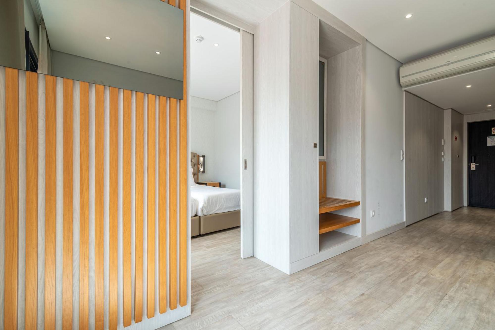 Dom Luis Flats Apartment บีลาโนวาเดกายา ภายนอก รูปภาพ