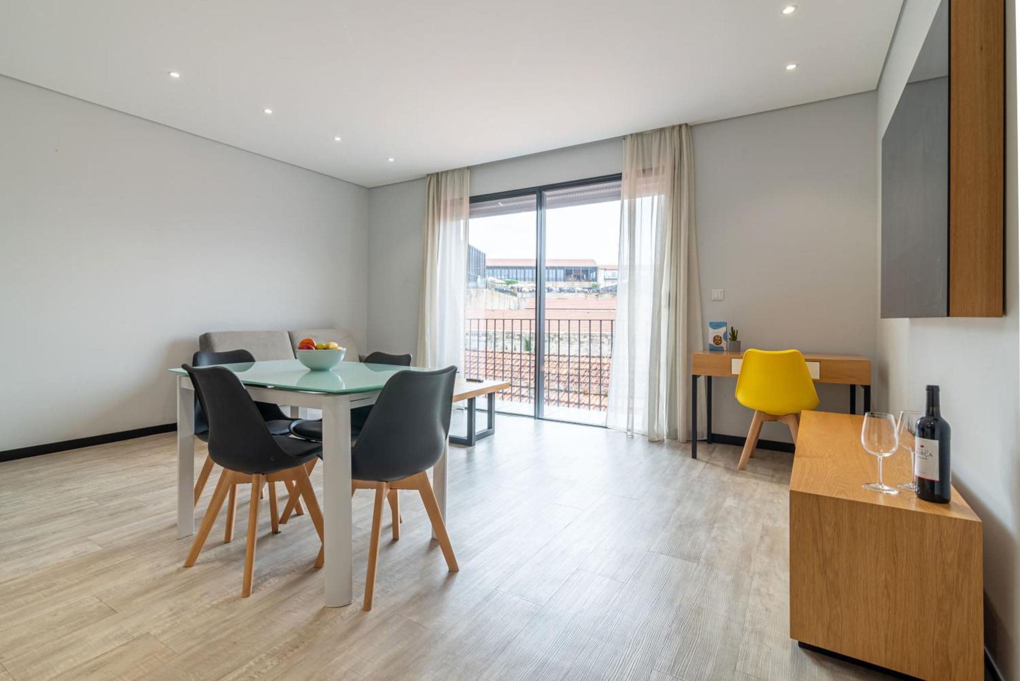 Dom Luis Flats Apartment บีลาโนวาเดกายา ภายนอก รูปภาพ